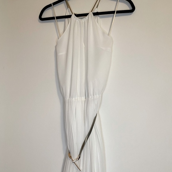 ASOS Oasis White Pleated Maxi Dress - Picture 2 of 5